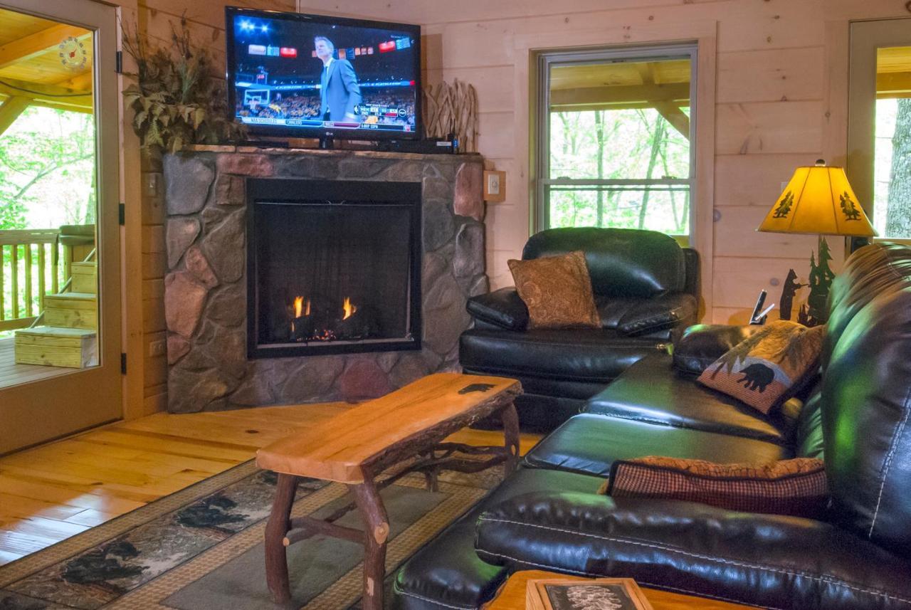 Отель Cherokee Mountain Cabins Llc Topton Экстерьер фото